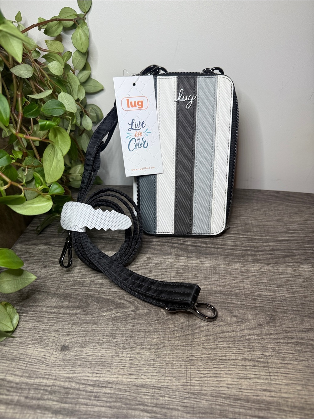 NWT Lug Metro Mini Crossbody Phone Bag Gray Stripe